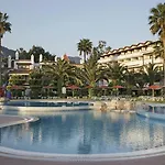 Marti Deluxe 5* מרמריס