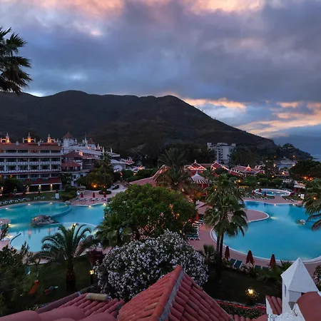 Marti Deluxe Θέρετρο 5*