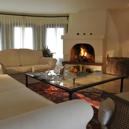 Marti Deluxe Θέρετρο