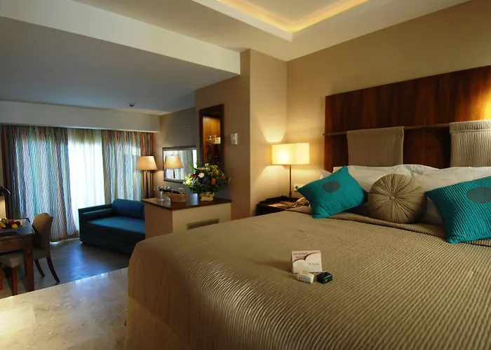 אתר נופש Marti Deluxe מרמריס